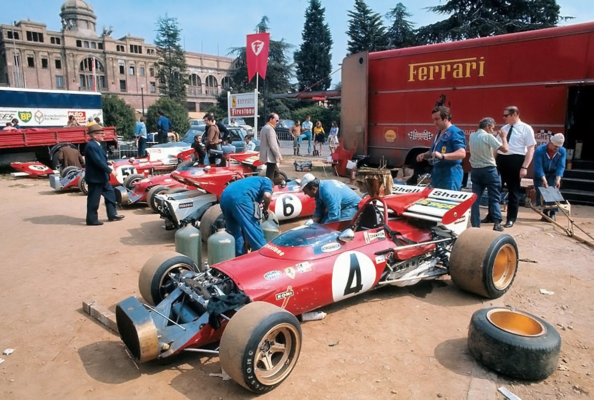 Load In Thursday vol-224 #Racing #ferrari #TransporterThursday
