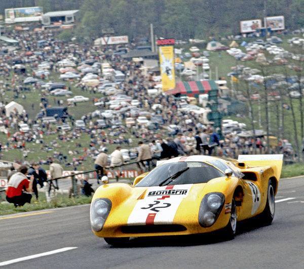 Lola t70