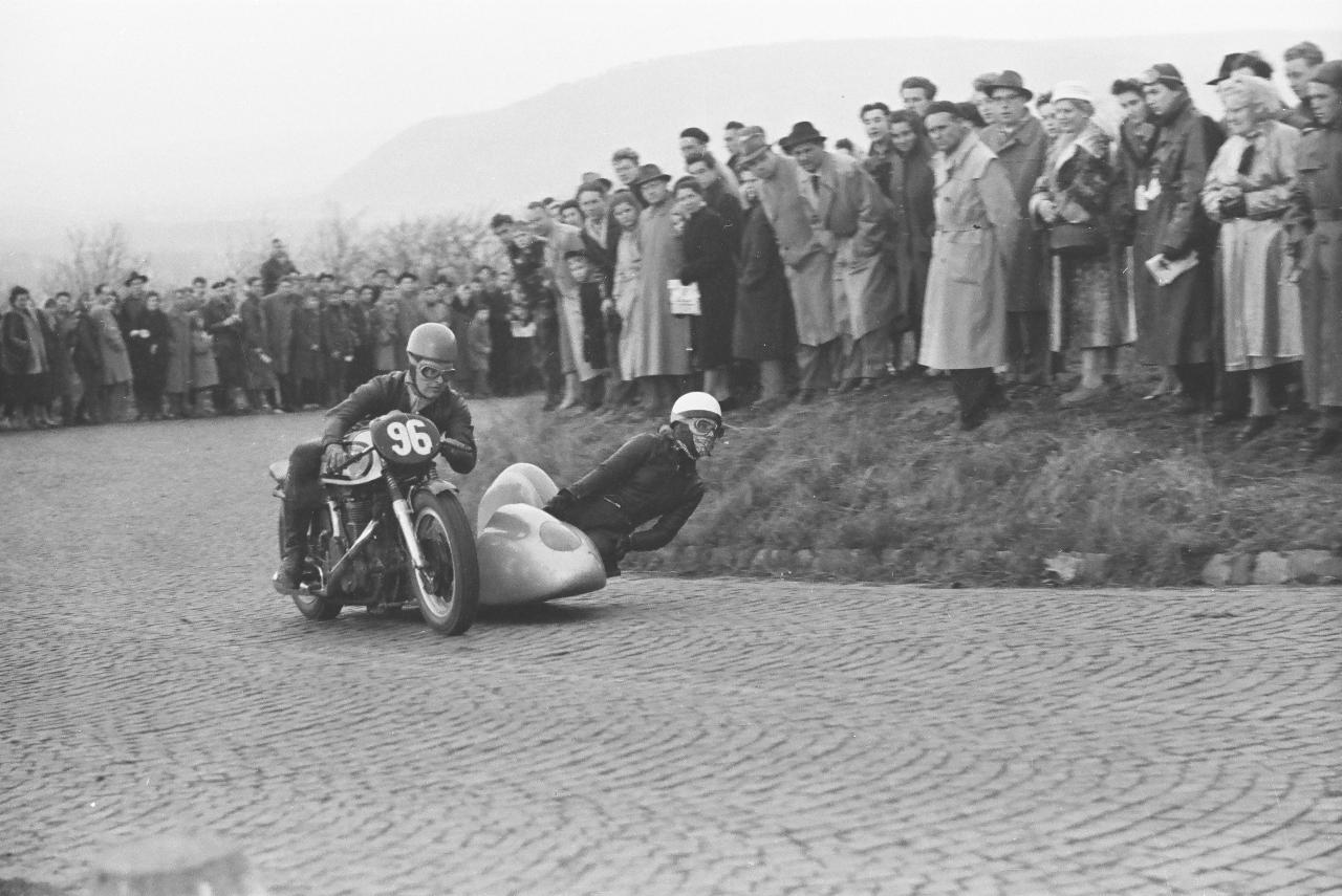 jaques drion and ingeborg stoll on a #norton 500 jaques drion and ingeborg stoll on a #norton 500