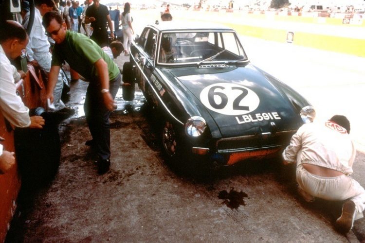 An Mg B Gt In The Pits Of Sebring 12 Hours 1969 #Sebring12