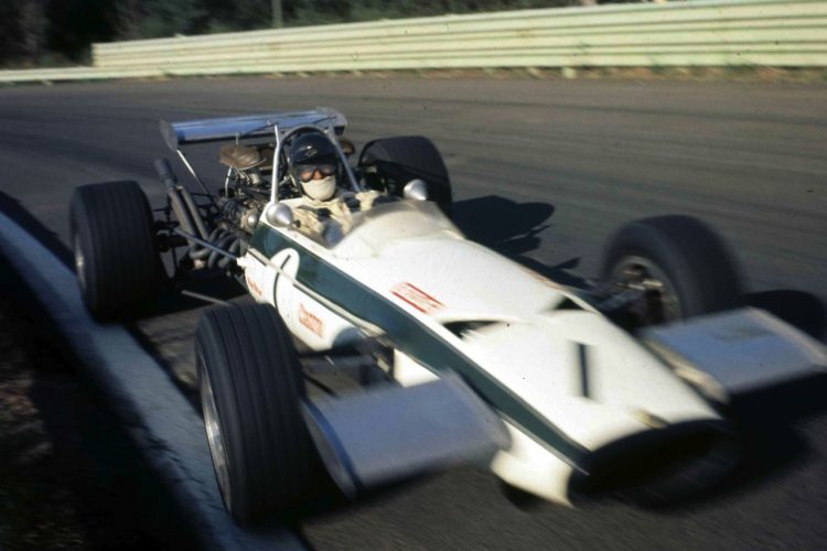  Leo Geoghegan Driving Jim Clarks Ex Lotus 39 At 