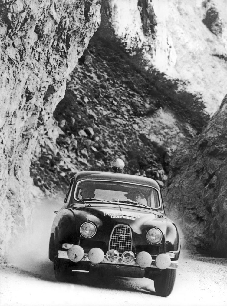  Erik Carlsson And Gunnar Palm In Their Saab 96 #Rally