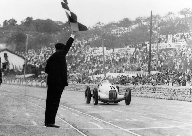  Luigi Fagioli Takes The Checkered Flag At The 1934 