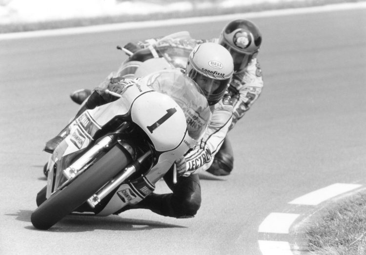  Kenny Roberts Yamaha Leads Barry Sheene Suzuki #Motorcycle