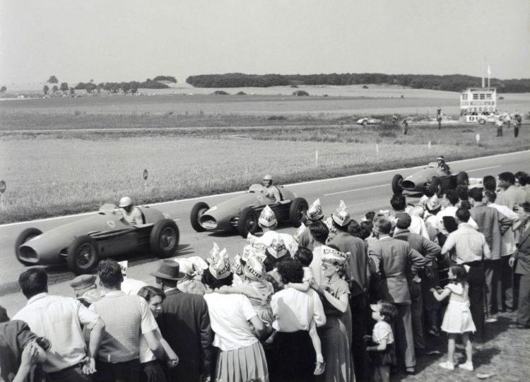  Alberto Ascari Luigi Villoresi And Mike Hawthorn #F1