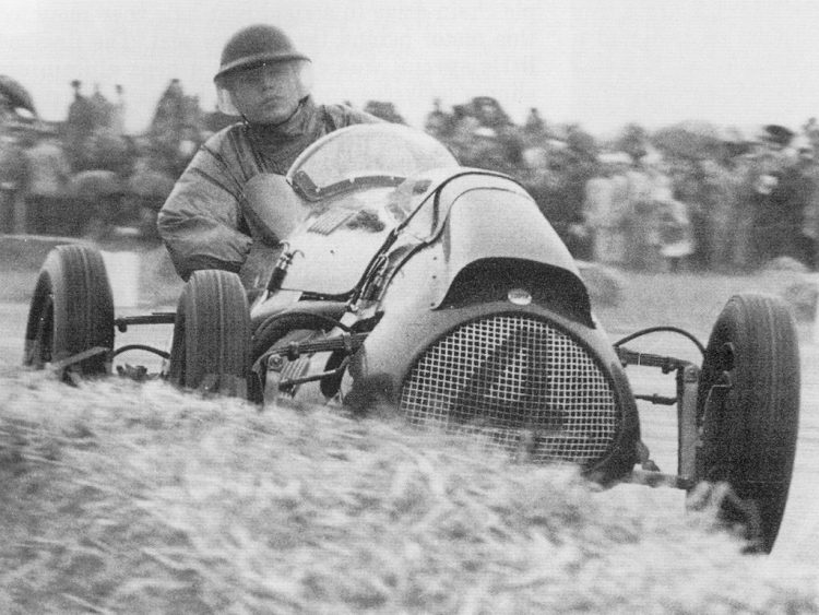  Mike Hawthorn In A Cooper Bristol T20 At #F1