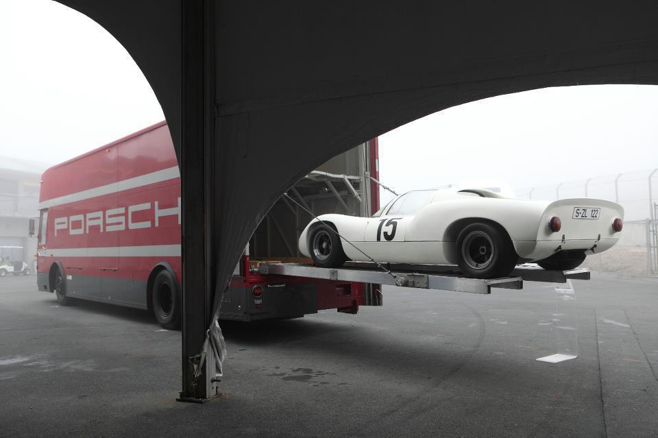 Load In Thursday vol-296 #transporterthursday #Porsche