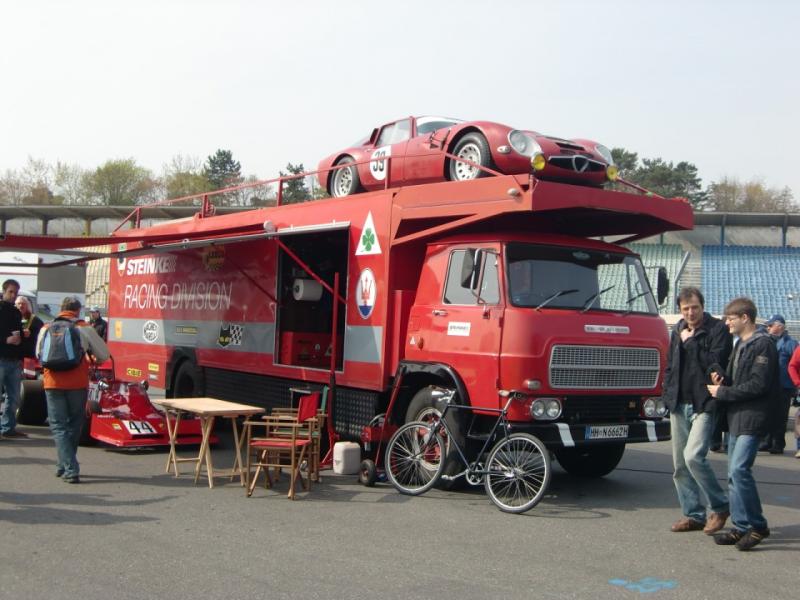 Load In Thursday vol-322 #transporterthursday #Maserati #Alfa Romeo