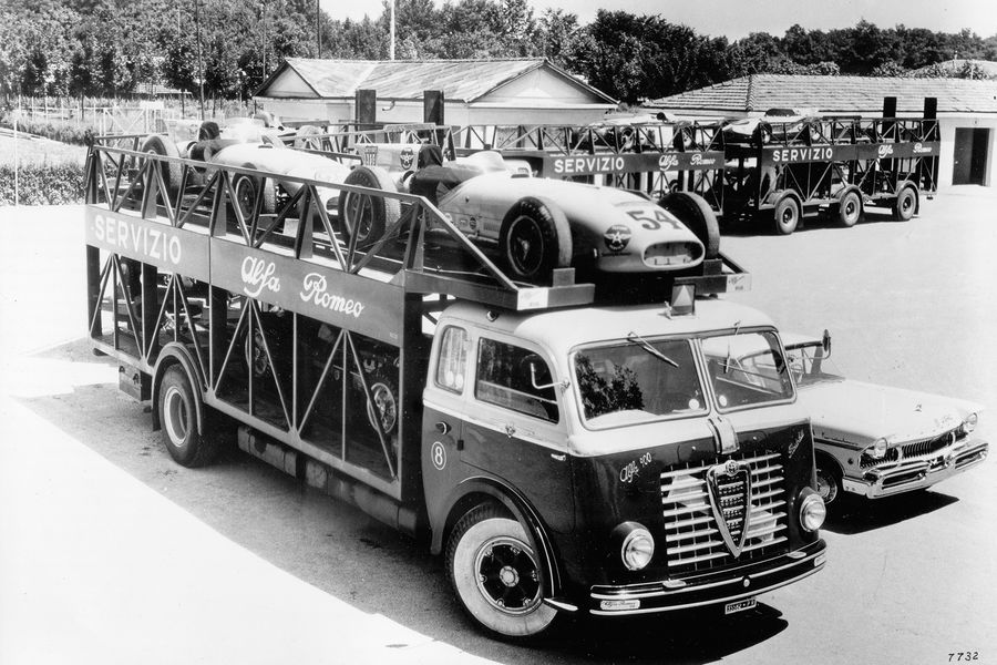 Load In Thursday vol-335 #transporterthursday #Norton 1950 Swiss GP