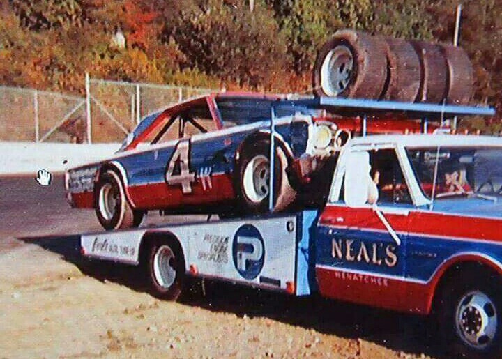 Load In Thursday vol-355 #transporterthursday #circletrack